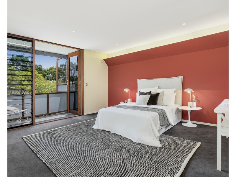 9 Mill Hill Road, Bondi Junction NSW 2022