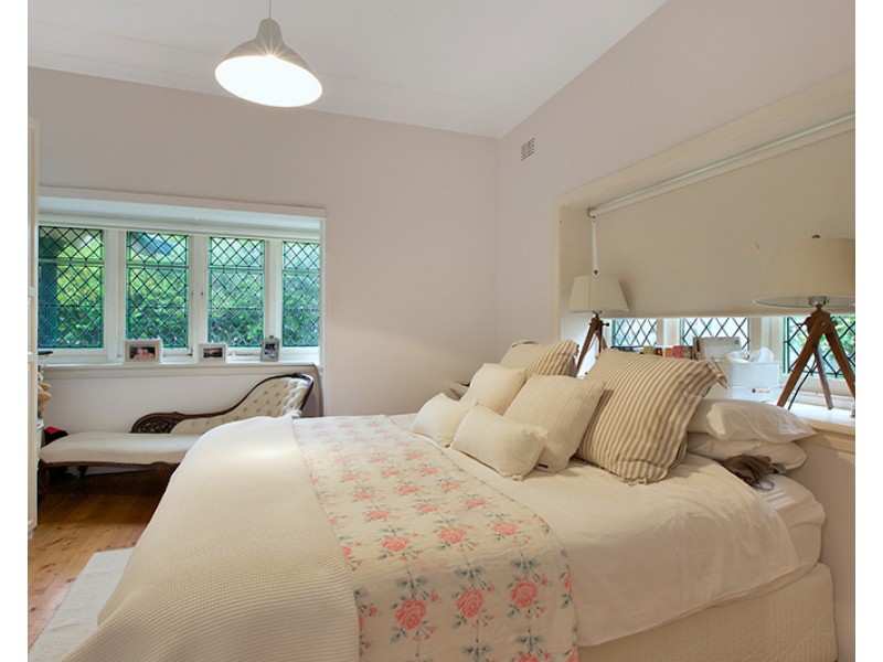 18 Allens Parade, Bondi Junction NSW 2022