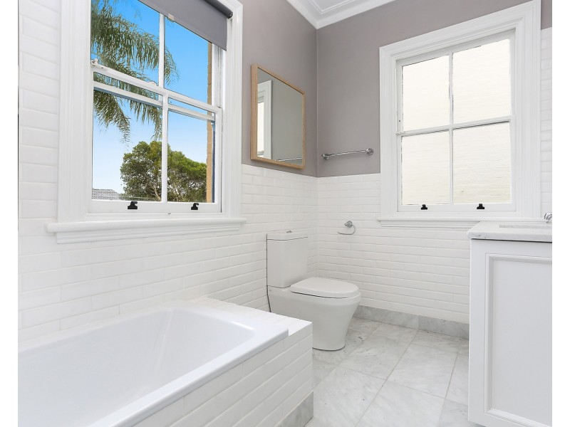 37 Mill Hill Road, Bondi Junction NSW 2022