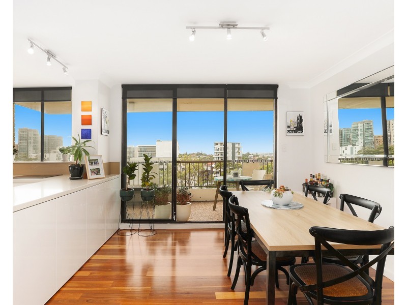 25/16-18 Botany Street, Bondi Junction NSW 2022