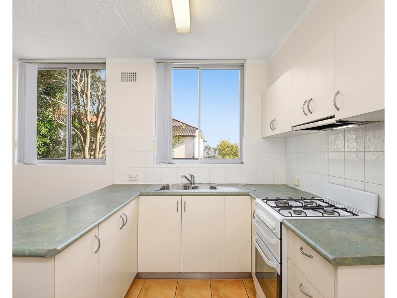 23/15 Wallis Parade, North Bondi NSW 2026