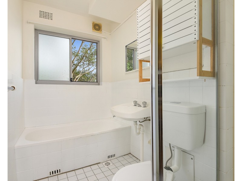 23/15 Wallis Parade, North Bondi NSW 2026