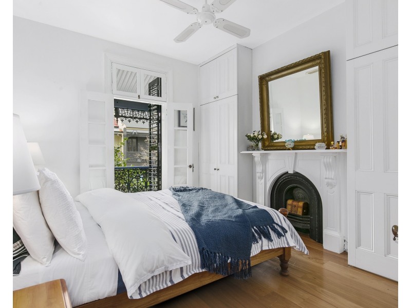 64 Mill Hill Road, Bondi Junction NSW 2022