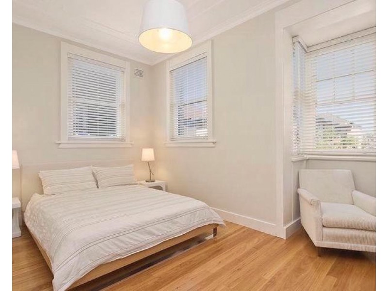 1/129 Hastings Parade, North Bondi NSW 2026