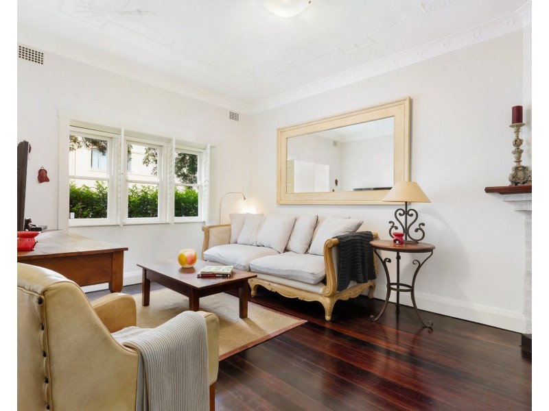 2/2 Allens Parade, Bondi Junction NSW 2022