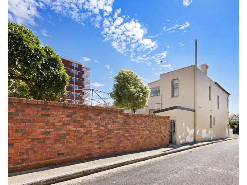 2/37 Woodstock Street, Bondi Junction NSW 2022