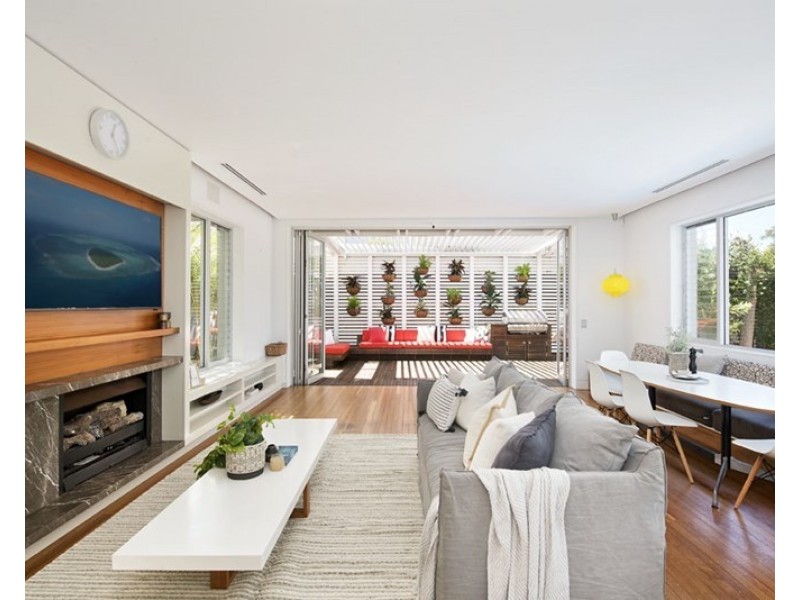 10 Silva Street, Tamarama NSW 2026