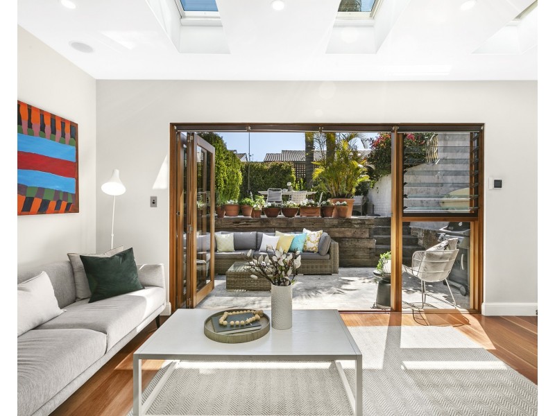 37 Mill Hill Road, Bondi Junction NSW 2022