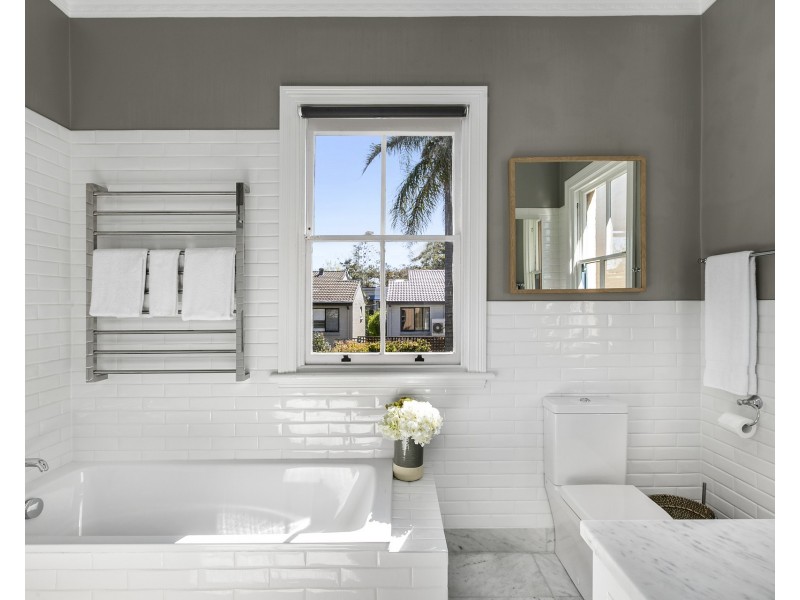 37 Mill Hill Road, Bondi Junction NSW 2022