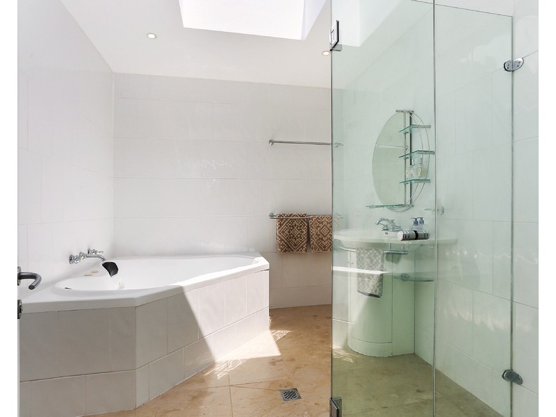 122 Denison Street, Bondi Junction NSW 2022