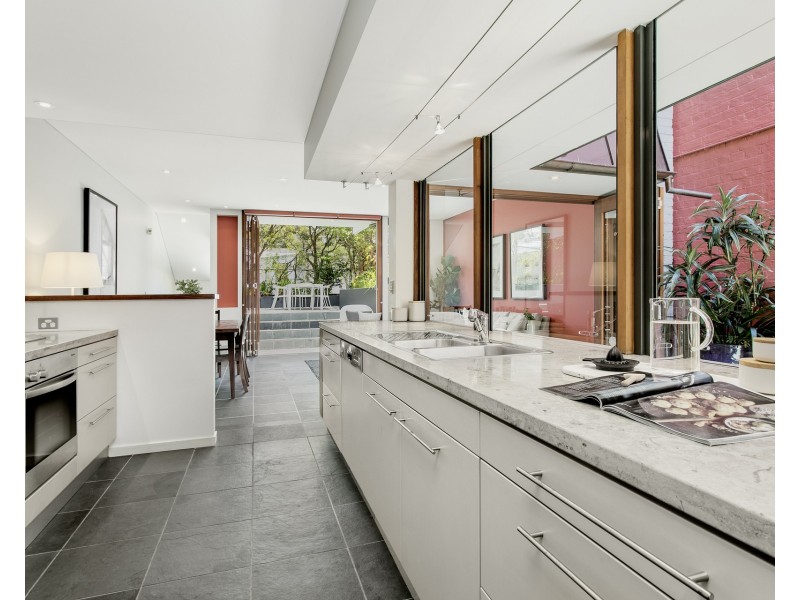 9 Mill Hill Road, Bondi Junction NSW 2022