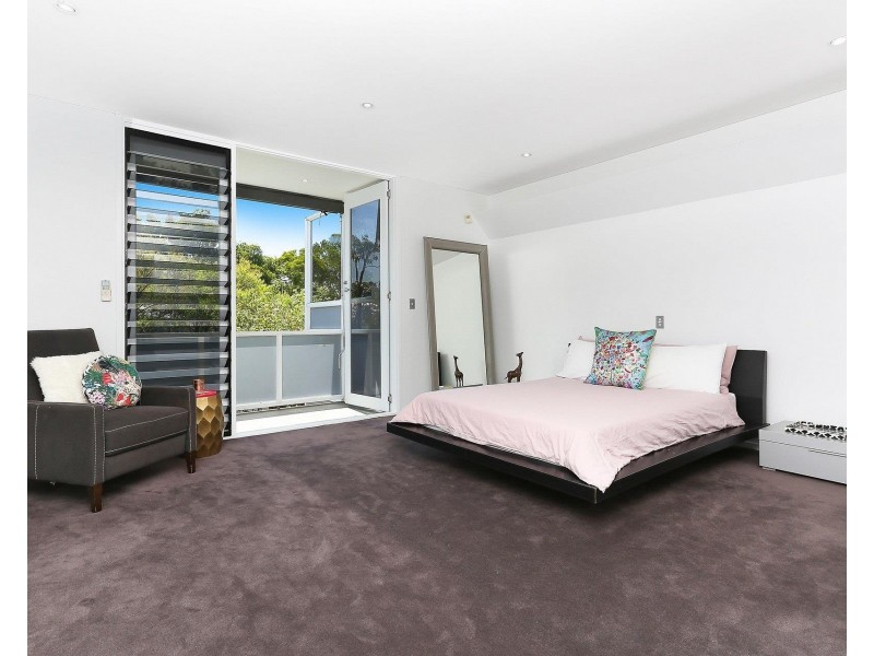 9 Mill Hill Road, Bondi Junction NSW 2022