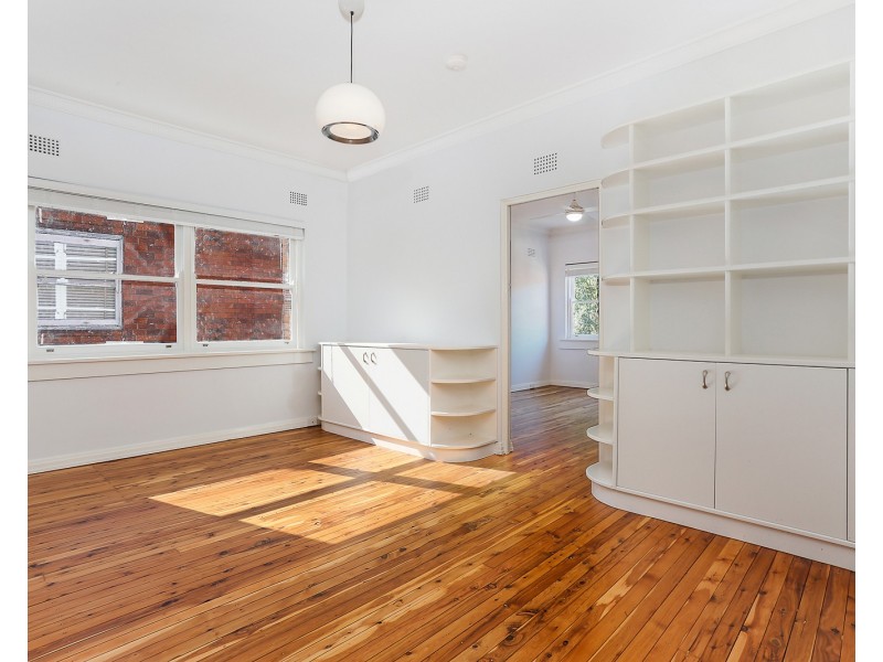 11/125 Old South Head Road, Bondi Junction NSW 2022