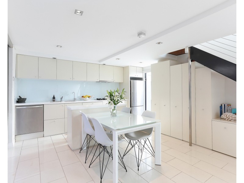 2/12 Warners Avenue, North Bondi NSW 2026