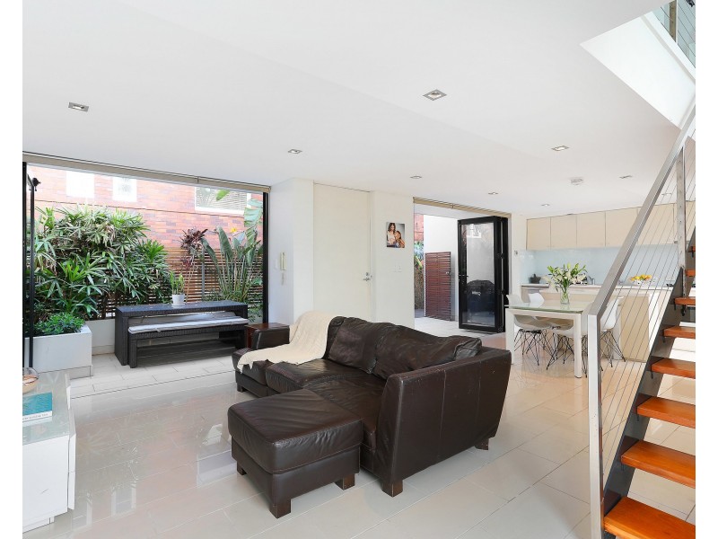 2/12 Warners Avenue, North Bondi NSW 2026