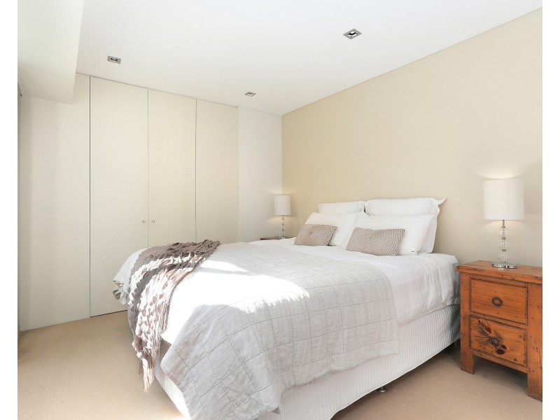 2/12 Warners Avenue, North Bondi NSW 2026