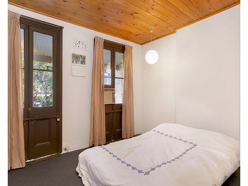 124 Chelmsford Street, Newtown NSW 2042