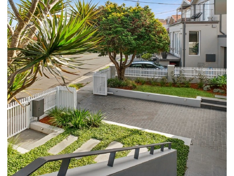 TWENTY View Street, Queens Park NSW 2022