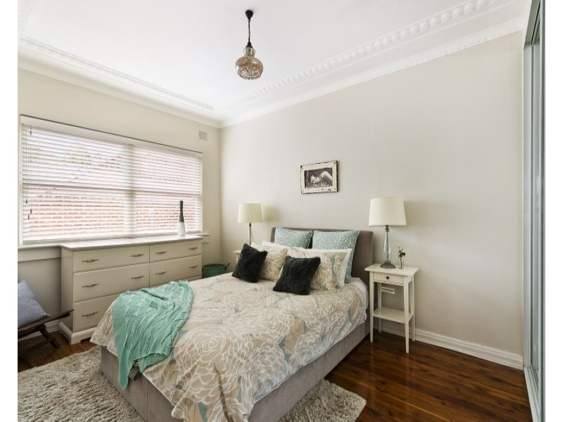 11/123 Old South Head Road, Bondi Junction NSW 2022