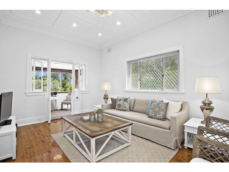 16 Tambourine Bay Road, Lane Cove NSW 2066