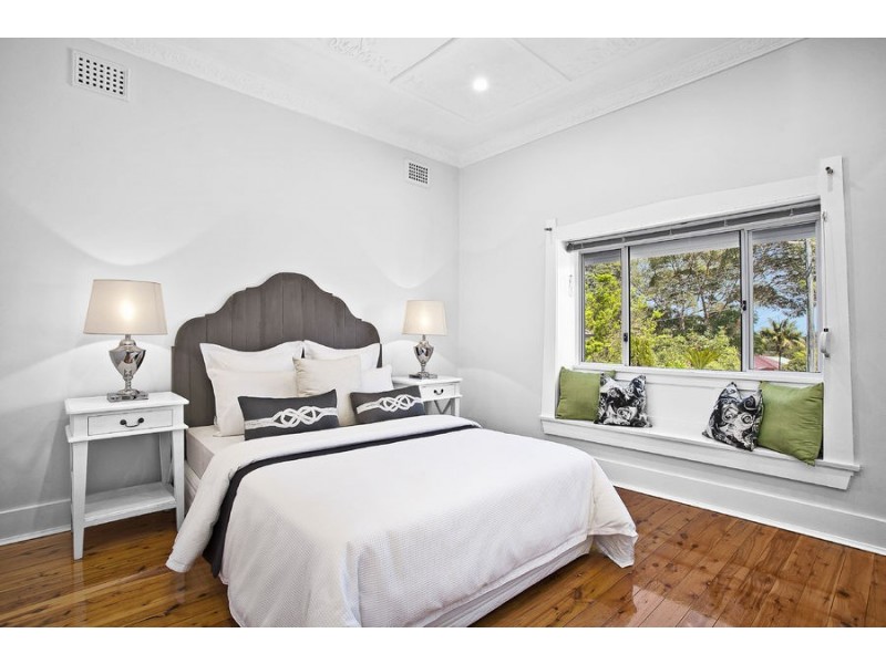 16 Tambourine Bay Road, Lane Cove NSW 2066