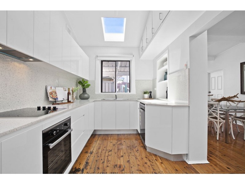 16 Tambourine Bay Road, Lane Cove NSW 2066