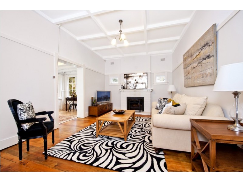 10 Tambourine Bay Road, Lane Cove NSW 2066