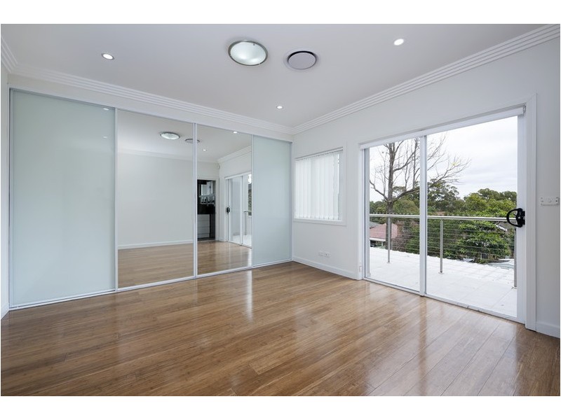 2/3 Kimberley Avenue, Lane Cove NSW 2066