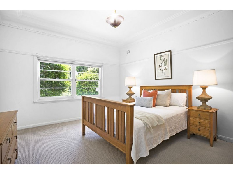 18 Osborne Road, Greenwich NSW 2065