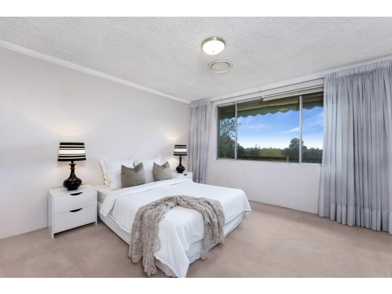 15/106 Burns Bay Road, Lane Cove NSW 2066