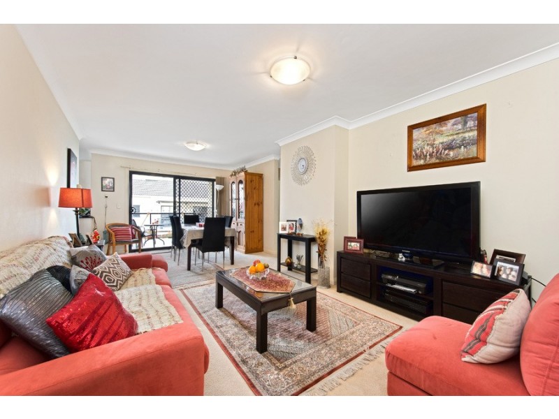 10/4 Taylors Drive, Lane Cove NSW 2066