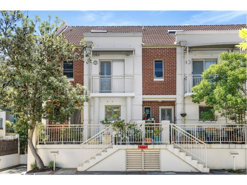 2 Whitfield Avenue, Lane Cove NSW 2066