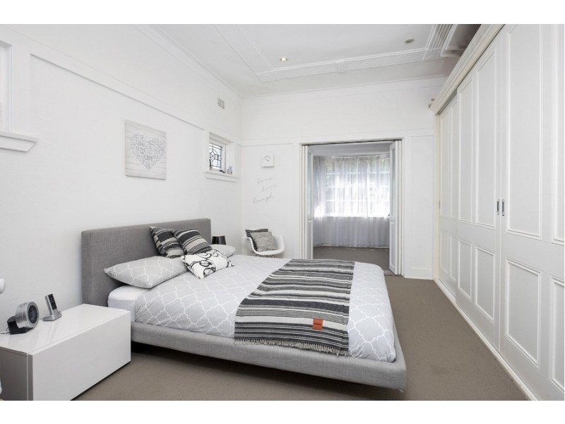 81 Greenwich Road, Greenwich NSW 2065