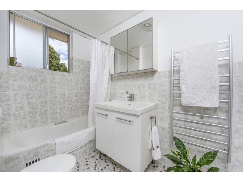 27/105 Burns Bay Road, Lane Cove NSW 2066