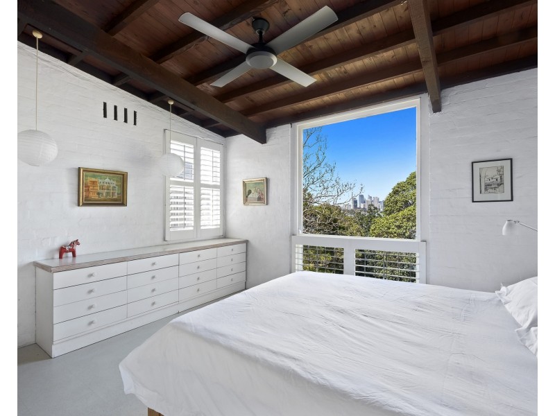 36 Lower Serpentine Road, Greenwich NSW 2065