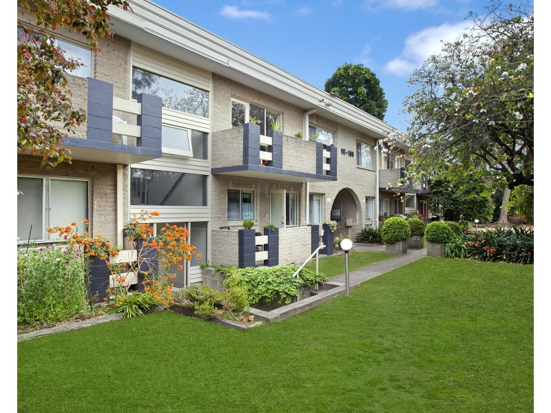 28/98 Burns Bay Road, Lane Cove NSW 2066