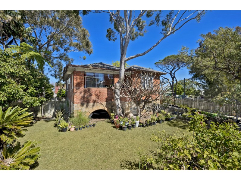 6 Robert Street, Greenwich NSW 2065