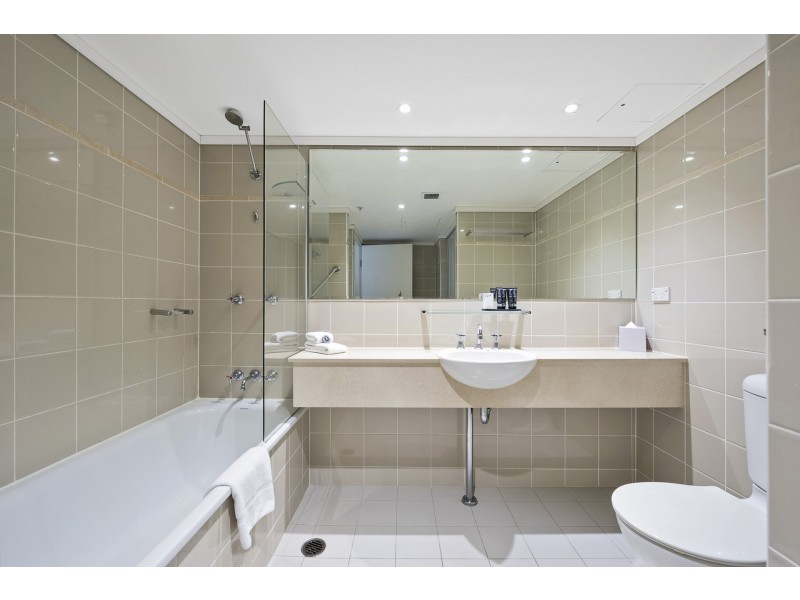 702/10 Brown Street, Chatswood NSW 2067