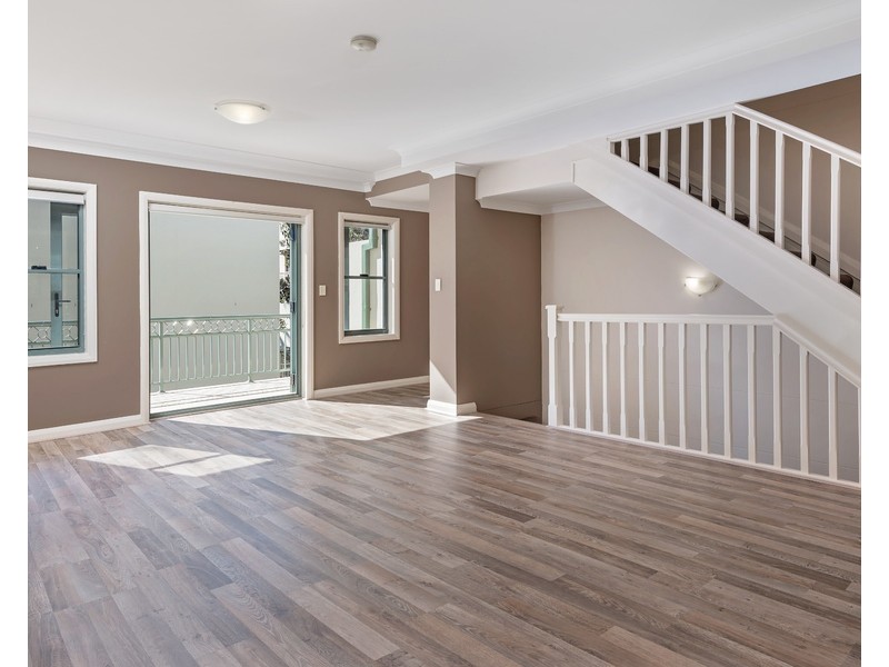 15 Taylors Drive, Lane Cove NSW 2066