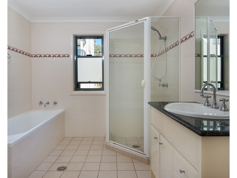 15 Taylors Drive, Lane Cove NSW 2066