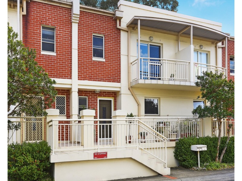 31 Walkers Drive, Lane Cove NSW 2066