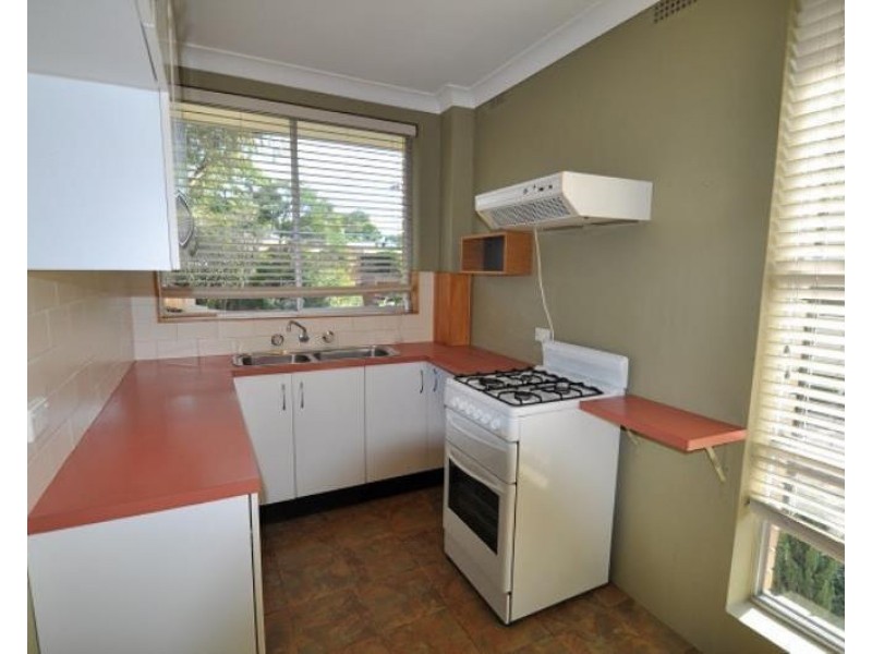 2/83 Burns Bay Road, Lane Cove NSW 2066