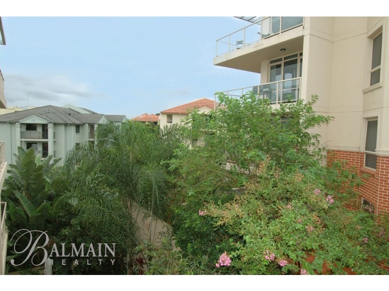 8 Yara Avenue, Rozelle NSW 2039