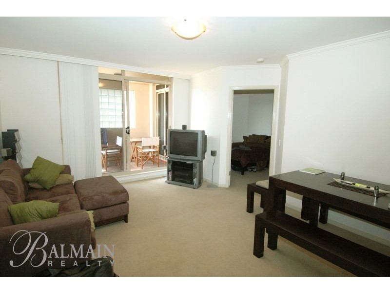 8 Yara Avenue, Rozelle NSW 2039