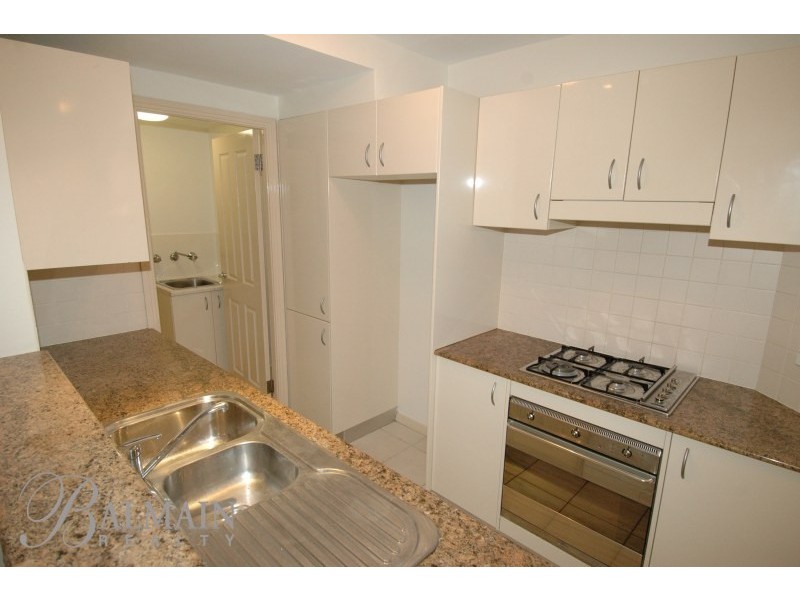 8 Yara Avenue, Rozelle NSW 2039