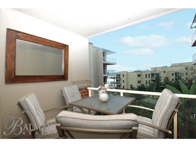 8 Yara Avenue, Rozelle NSW 2039