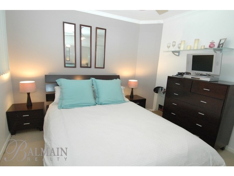 8 Yara Avenue, Rozelle NSW 2039