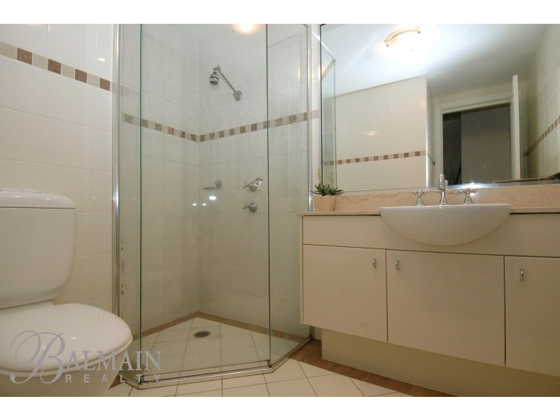 8 Yara Avenue, Rozelle NSW 2039