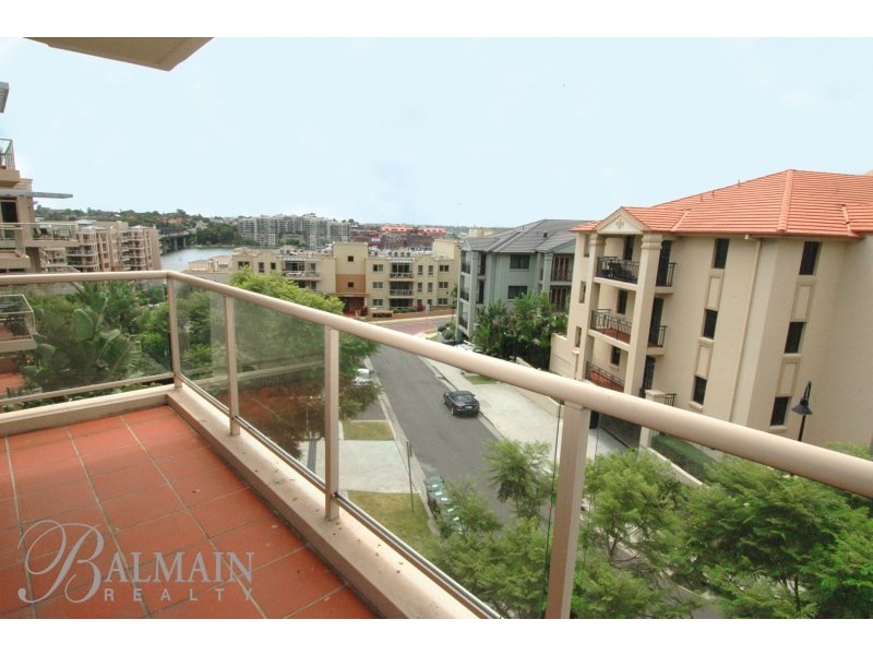 6 Yara Avenue, Rozelle NSW 2039