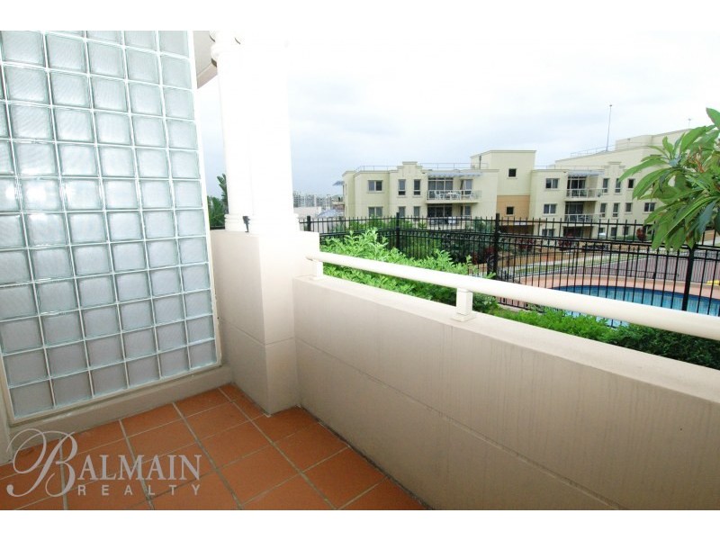 8 Yara Avenue, Rozelle NSW 2039